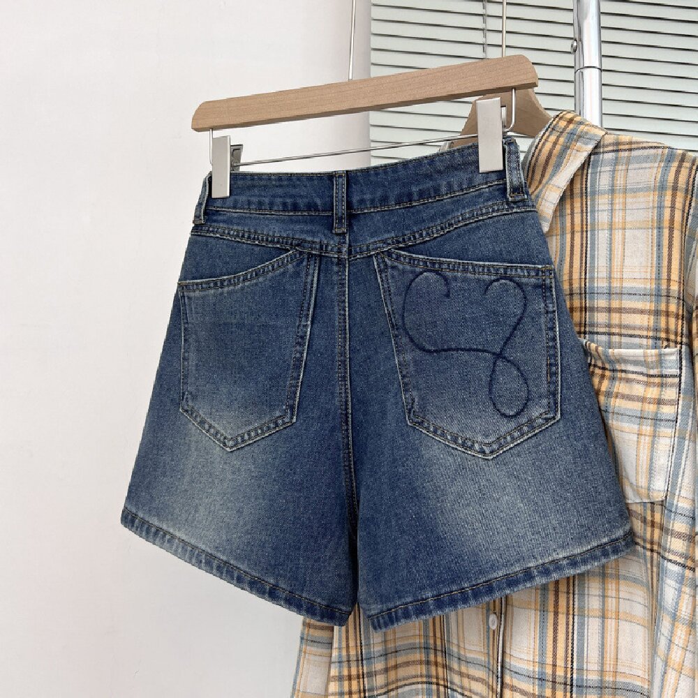 Embroidery Jeans - Vintage Bestickte Denim-Shorts für Damen 2026