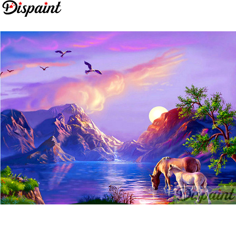 Embroidery Horse - Dispaint Vollquadrat/Rundbohrer 5D DIY Diamantgemälde „Bergpferd