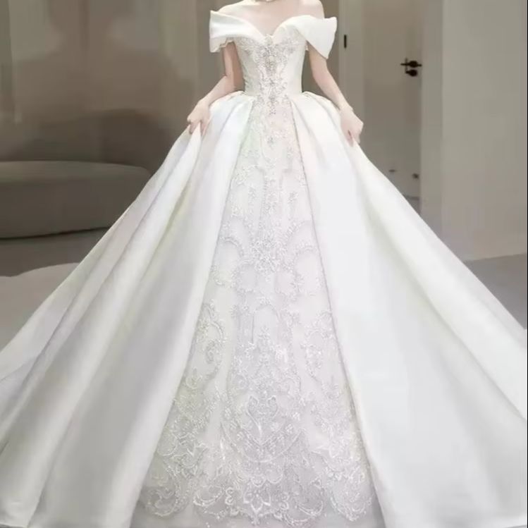 Embroidery Beads - Schicke Hochzeitskleider mit Off-Shoulder-Ausschnitt, Faltenkragen, Schwer