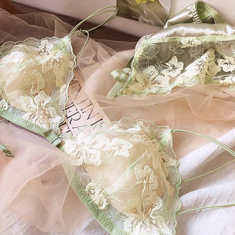 Französisches Nischen-Dessous- – Embroidery In Australia Bewertung und Preis