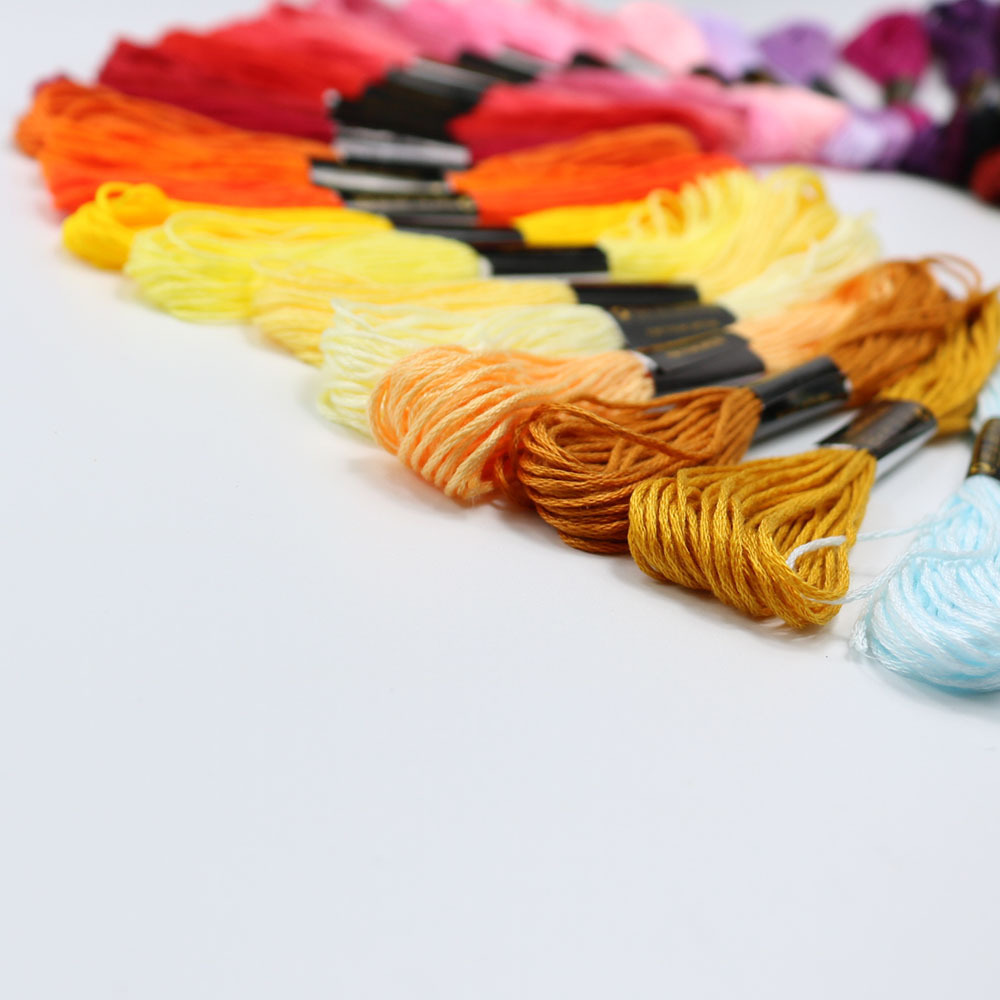 Festes 50-Farben-Kreuzstichgar – Embroidery Stitches Bewertung und Preis